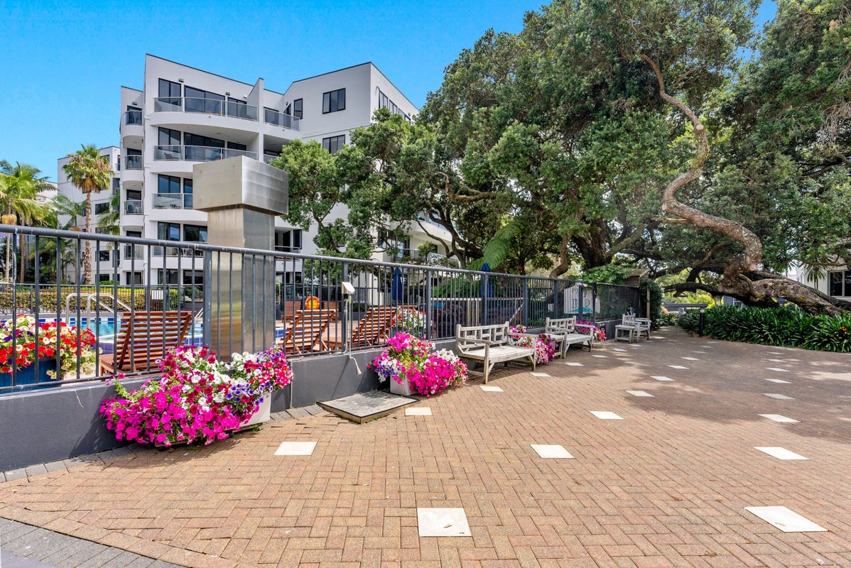 4E/175 Hurstmere Road, Takapuna, Auckland - Carousel 1