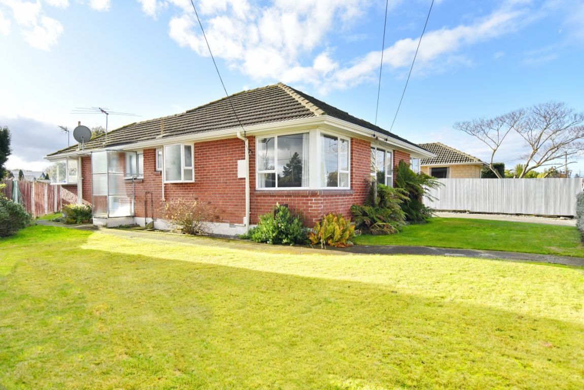 9 Wildwood Avenue, Wainoni, Christchurch - Carousel 2