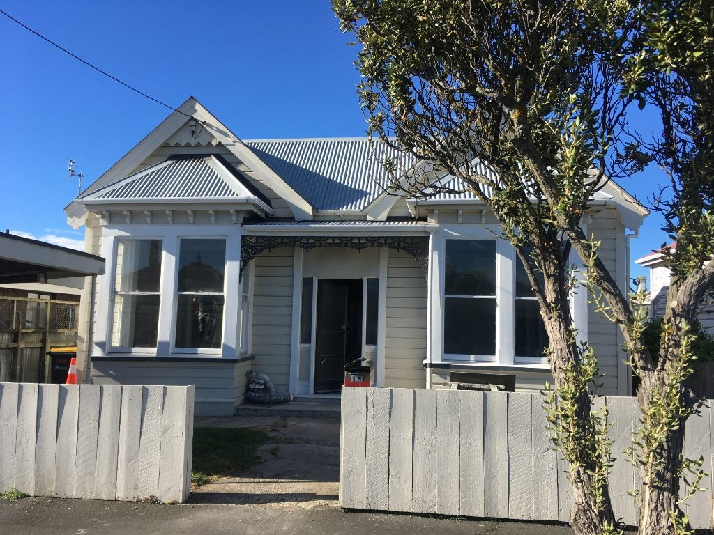 15 Young Street, Saint Kilda, Dunedin - Carousel 1