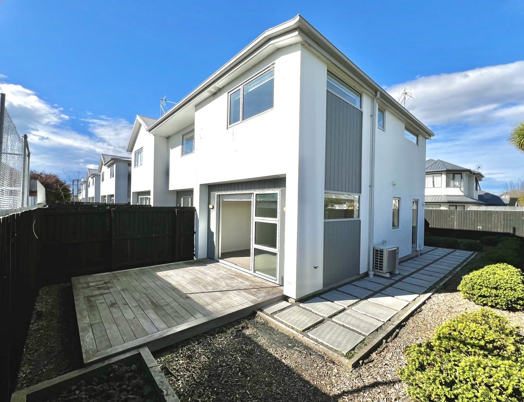 9/51 Hills Road, Edgeware, Christchurch - Carousel 1