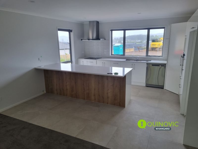 4 Lindis Lane, Kamo, Whangarei - Carousel 1