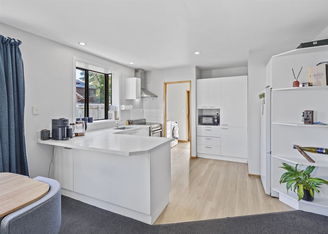 1/54a BOWENVALE AVENUE, Cashmere, Christchurch - Carousel 2