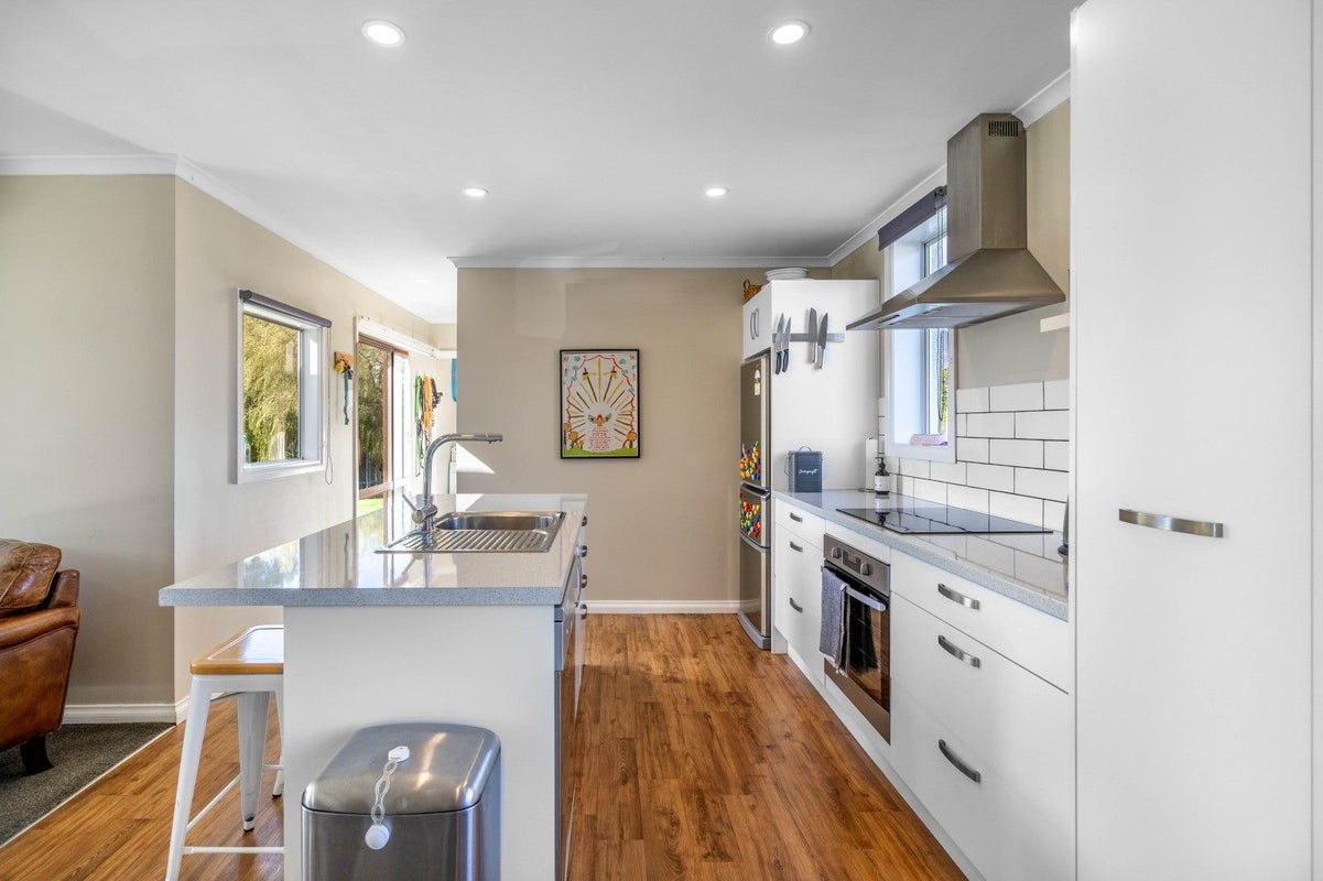 45 Charles Street, Grasmere, Invercargill - Carousel 2