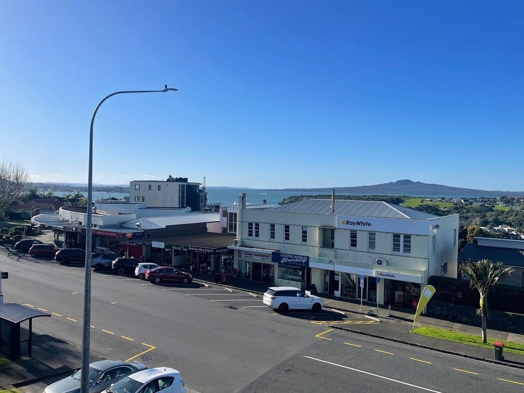 3/3 Sudeley Street, Orakei, Auckland - Carousel 11