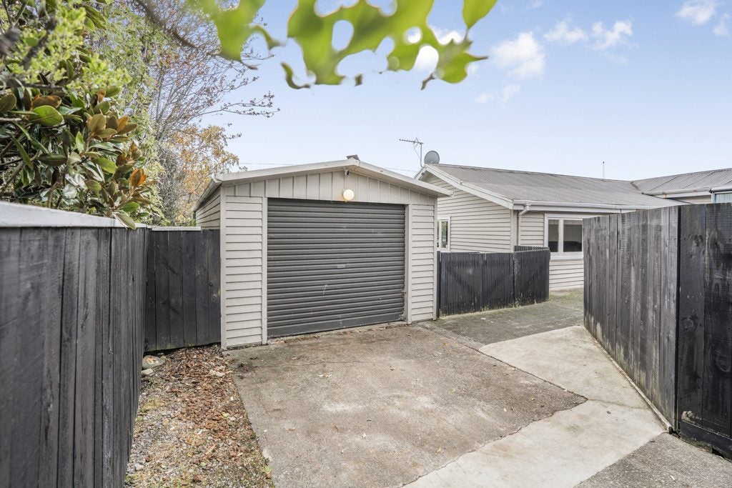 12A Heretaunga Square, Silverstream, Upper Hutt - Carousel 21