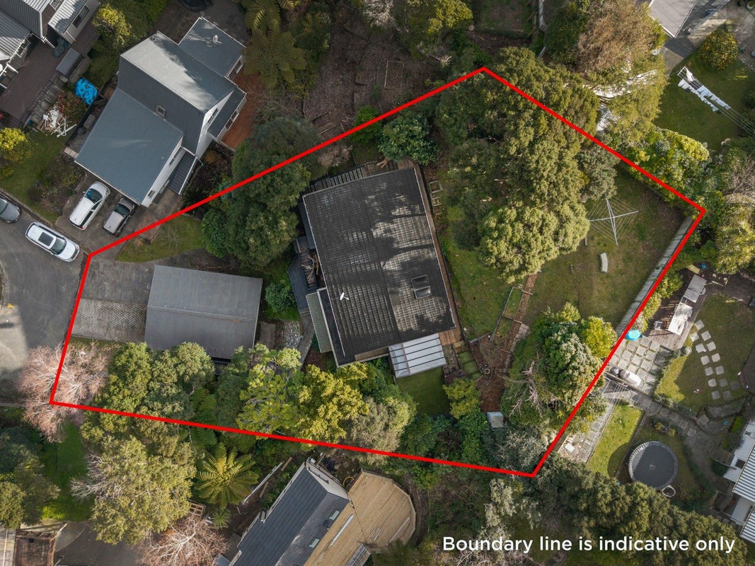 25 Solander Place, Whitby, Porirua - Carousel 30