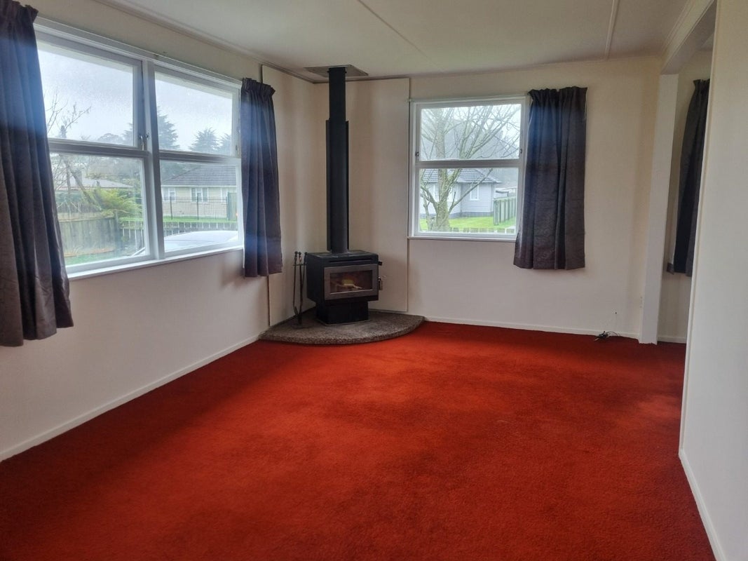 22 McIntyre Avenue, Fenton Park, Rotorua - Carousel 2