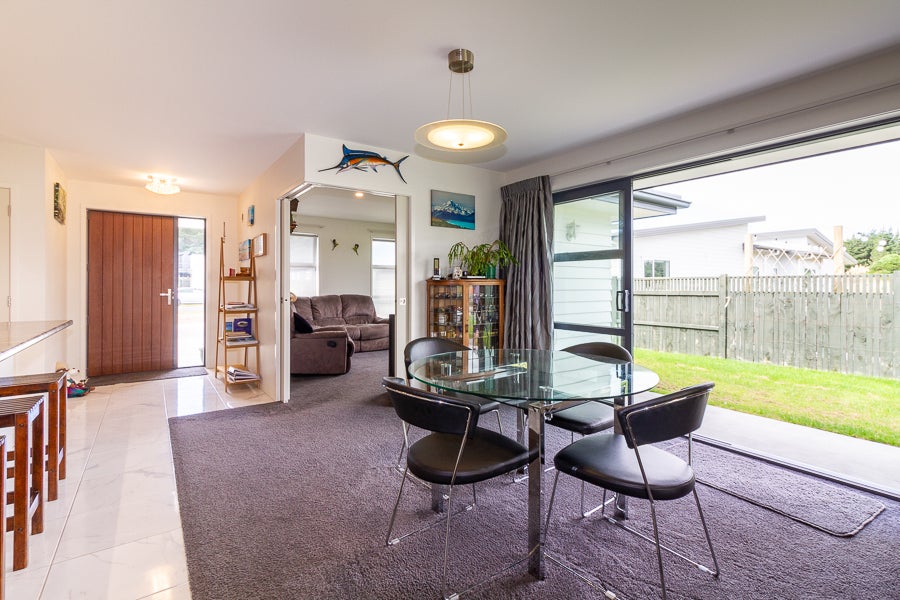 21 Sandown Avenue, Himatangi Beach, Himatangi Beach - Carousel 1