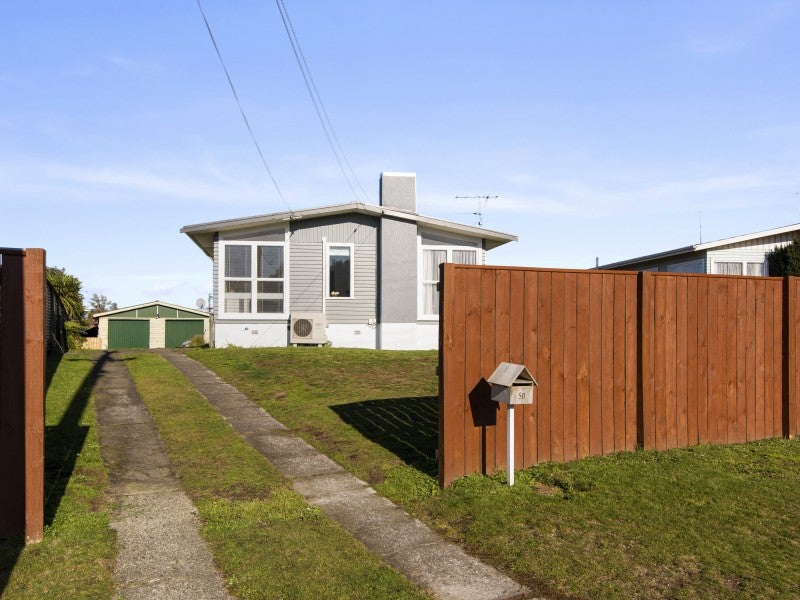 50 Kea Street, Selwyn Heights, Rotorua - Carousel 1