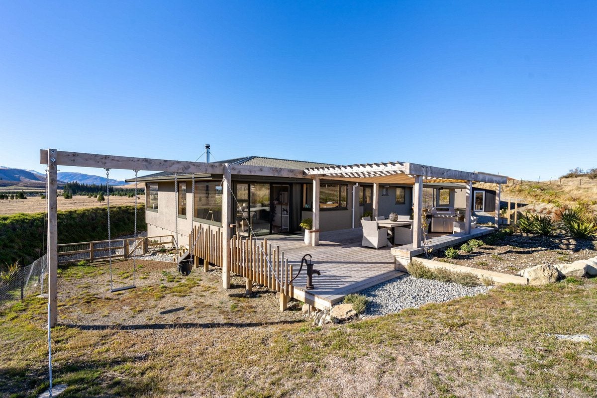 417 Manuka Terrace, Ben Ohau, Twizel - Carousel 1