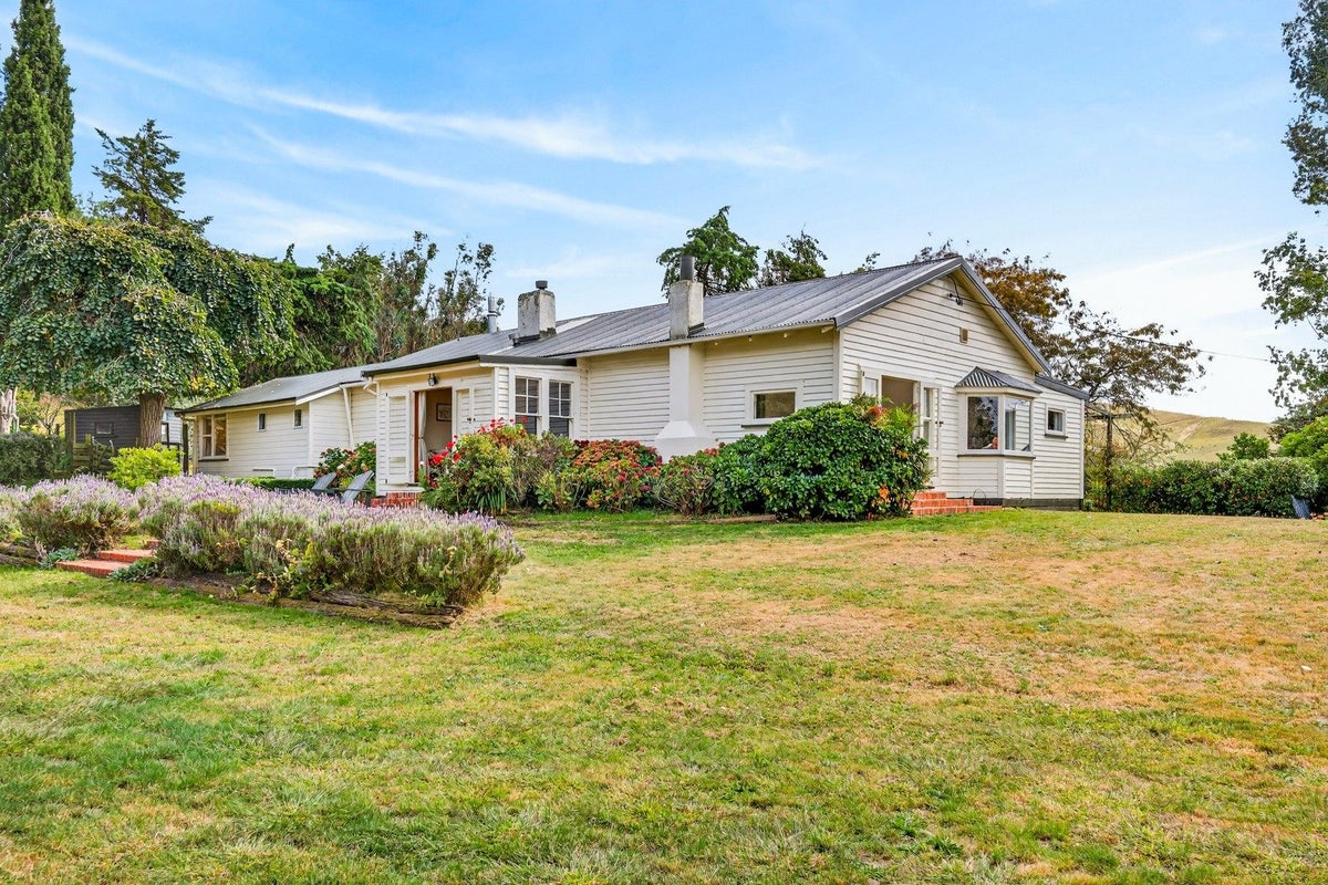 360 Raukawa Road, Raukawa, Hastings - Carousel 2