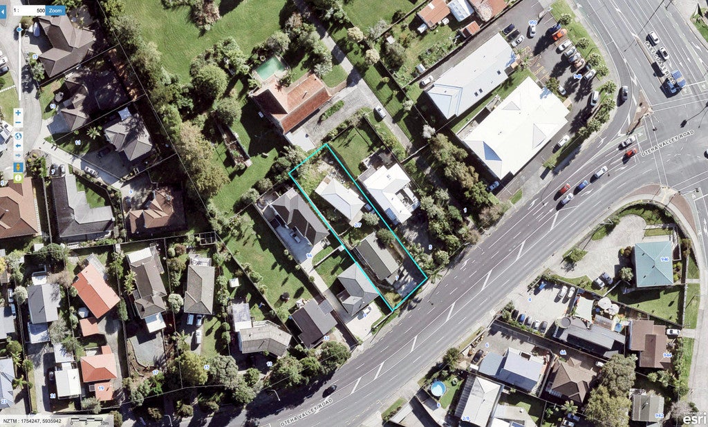 7A Oteha Valley Road, Northcross, Auckland - Carousel 1