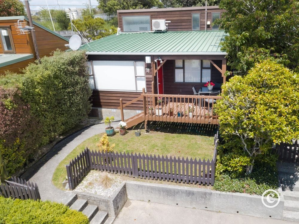 10/33 Halswater Drive, Churton Park, Wellington - Carousel 2