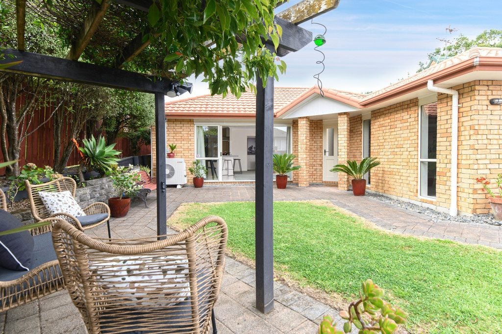 56A Vodanovich Road, Te Atatu South, Auckland - Carousel 2