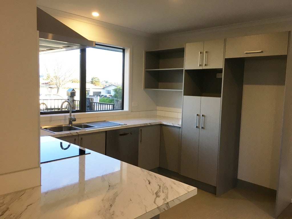 2/83 Dinsdale Road, Dinsdale, Hamilton - Carousel 2