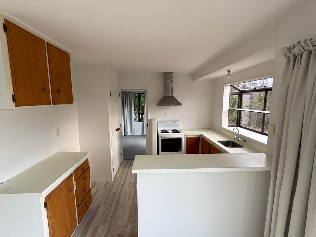 182 Luckens Road, West Harbour, Auckland - Carousel 2