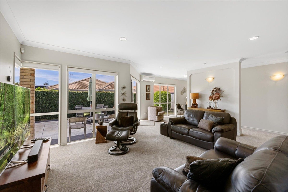 54B Freyberg Street, Otumoetai, Tauranga - Carousel 2