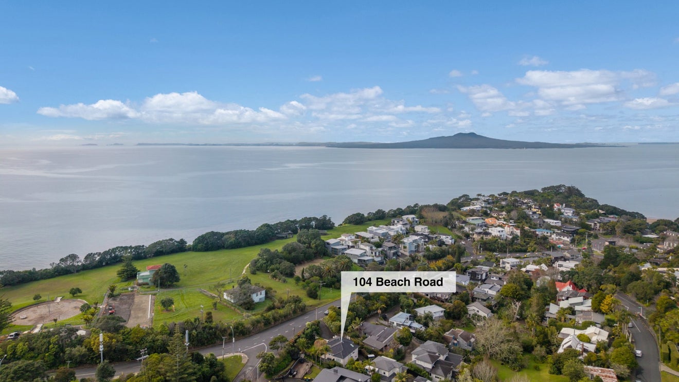 104 Beach Road, Castor Bay, Auckland - Carousel 27