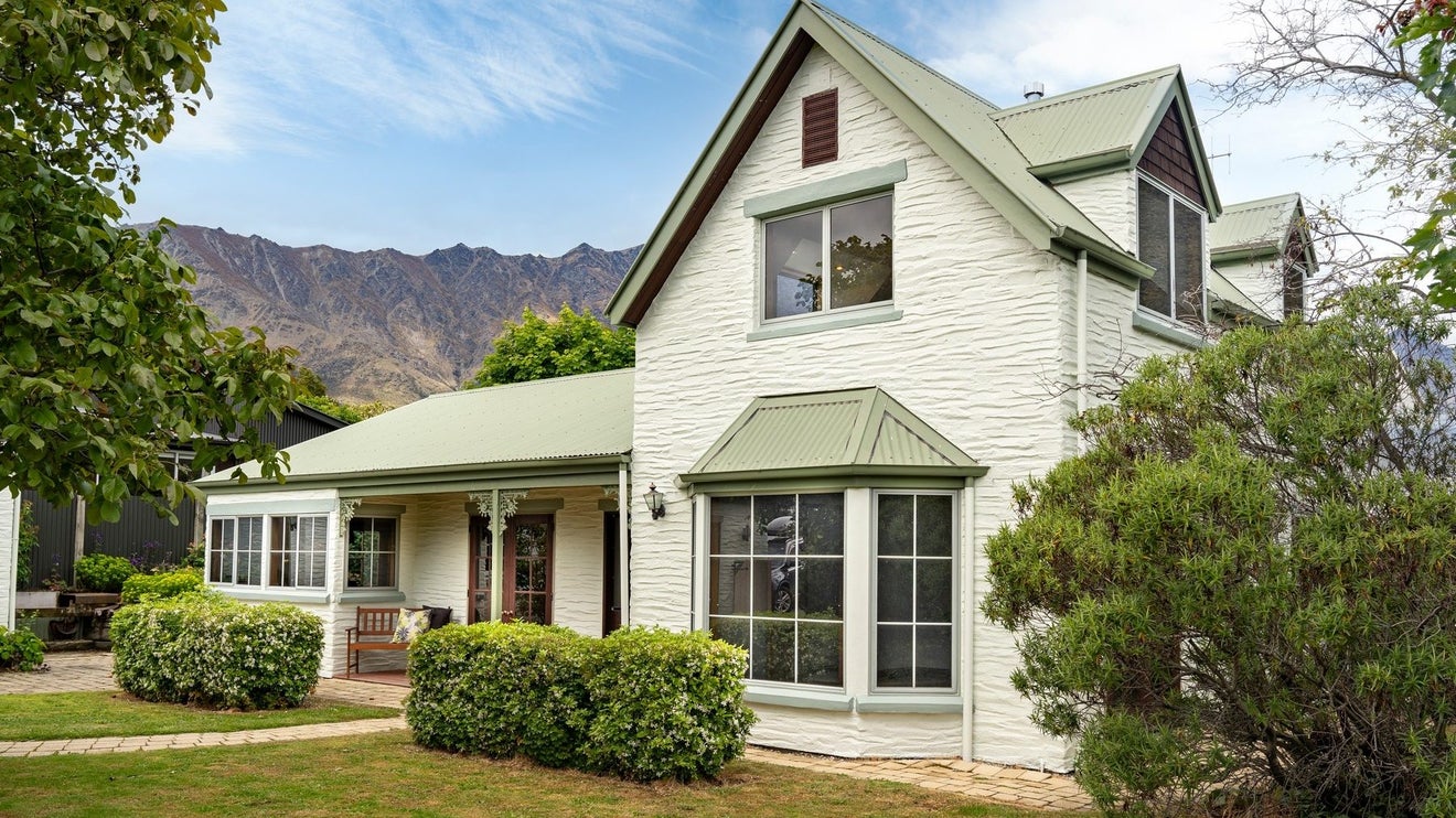17 Southberg Avenue, Frankton, Queenstown - Carousel 1