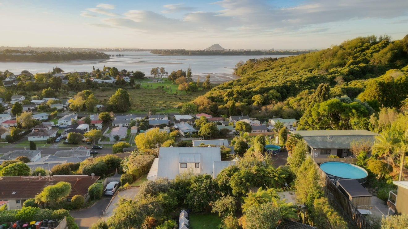 32 Corinna Street, Welcome Bay, Tauranga - Carousel 2