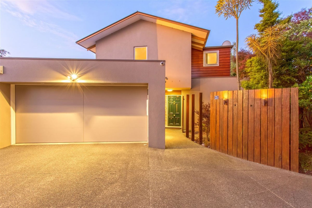 25 Kahu Road, Fendalton, Christchurch - Carousel 1