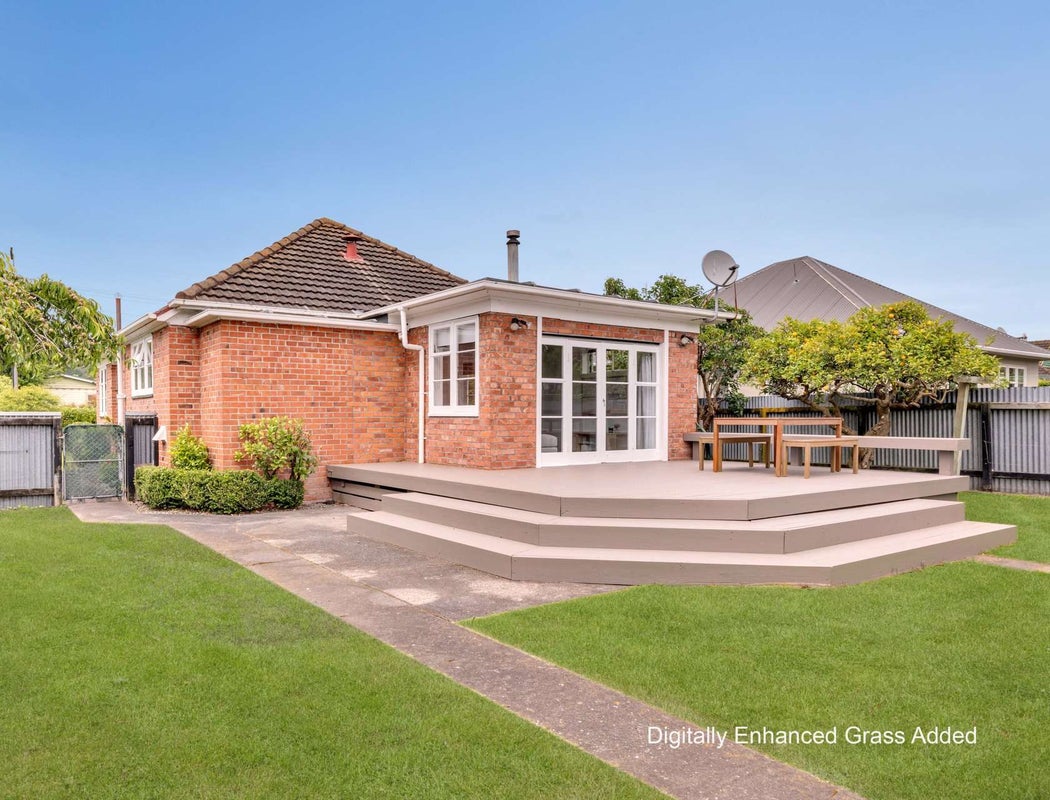 2 Richmond Street, Whanganui East, Whanganui - Carousel 1
