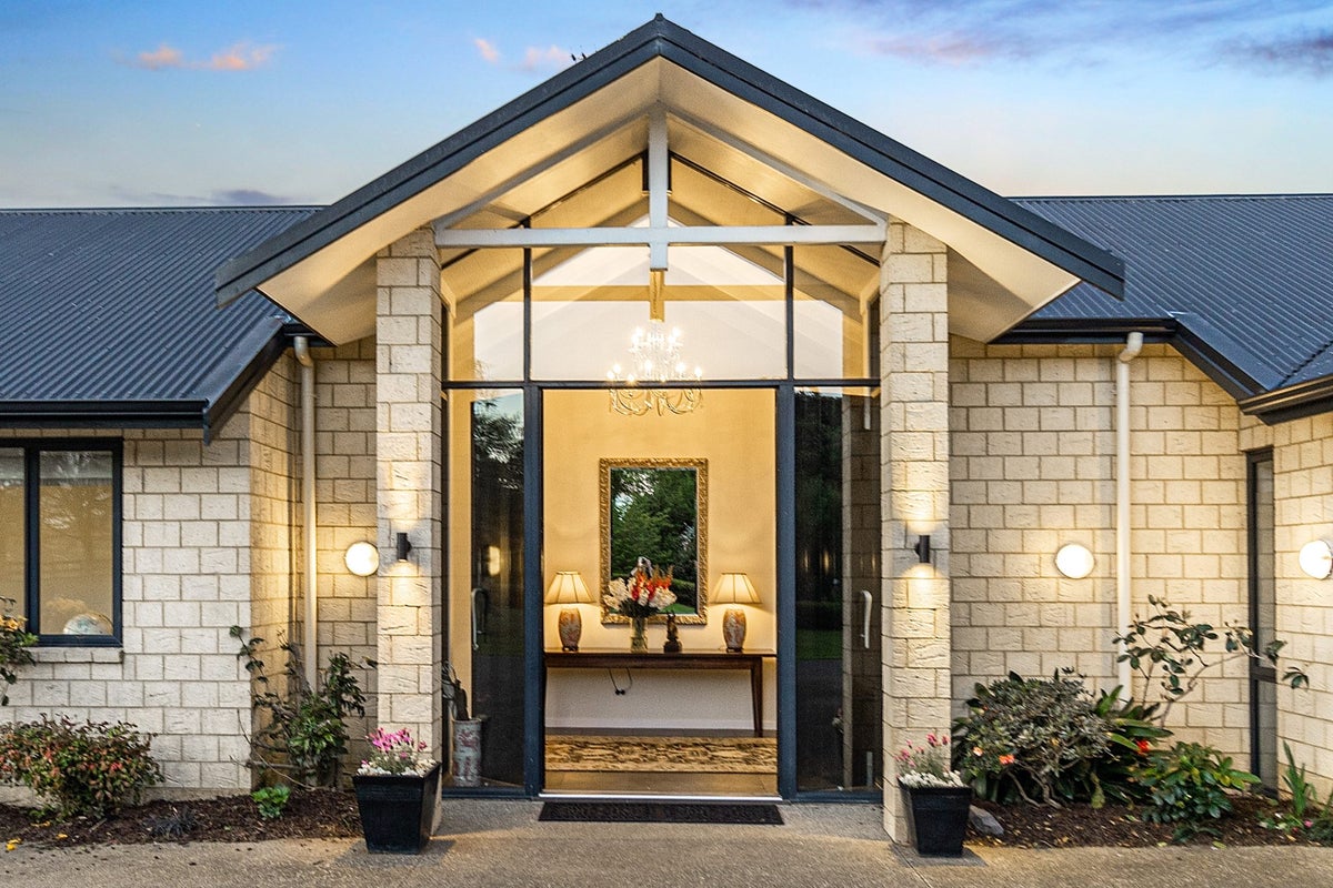 21 Whangapouri Road, Drury - Carousel 33
