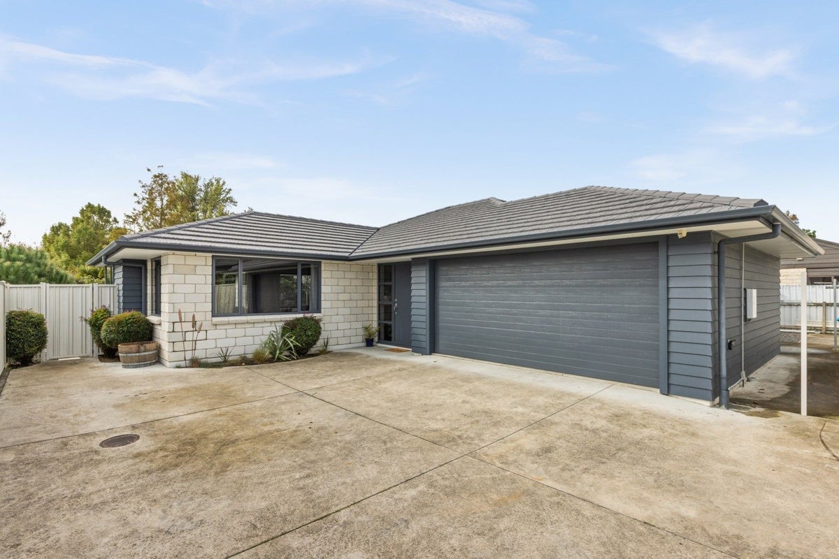 1240B Louie Street, Parkvale, Hastings - Carousel 17