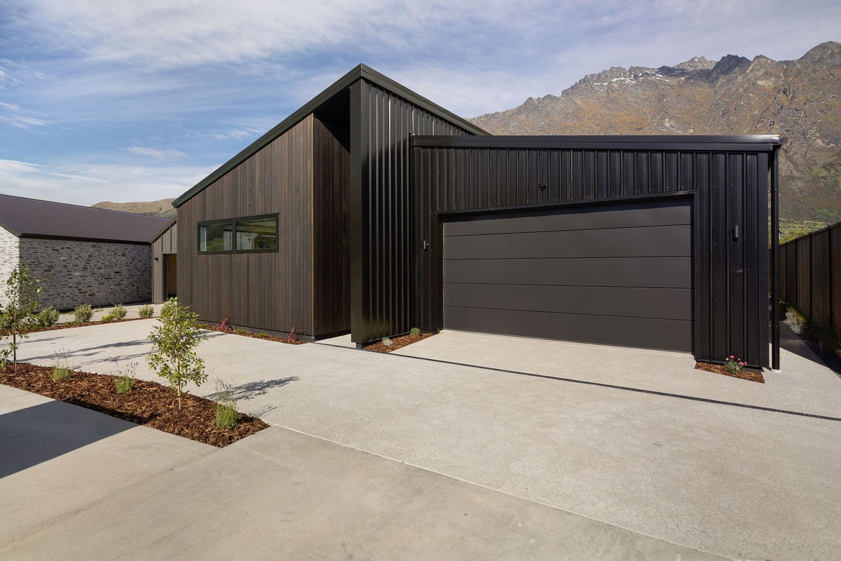 63 Kernel Loop, Jacks Point, Queenstown - Carousel 2
