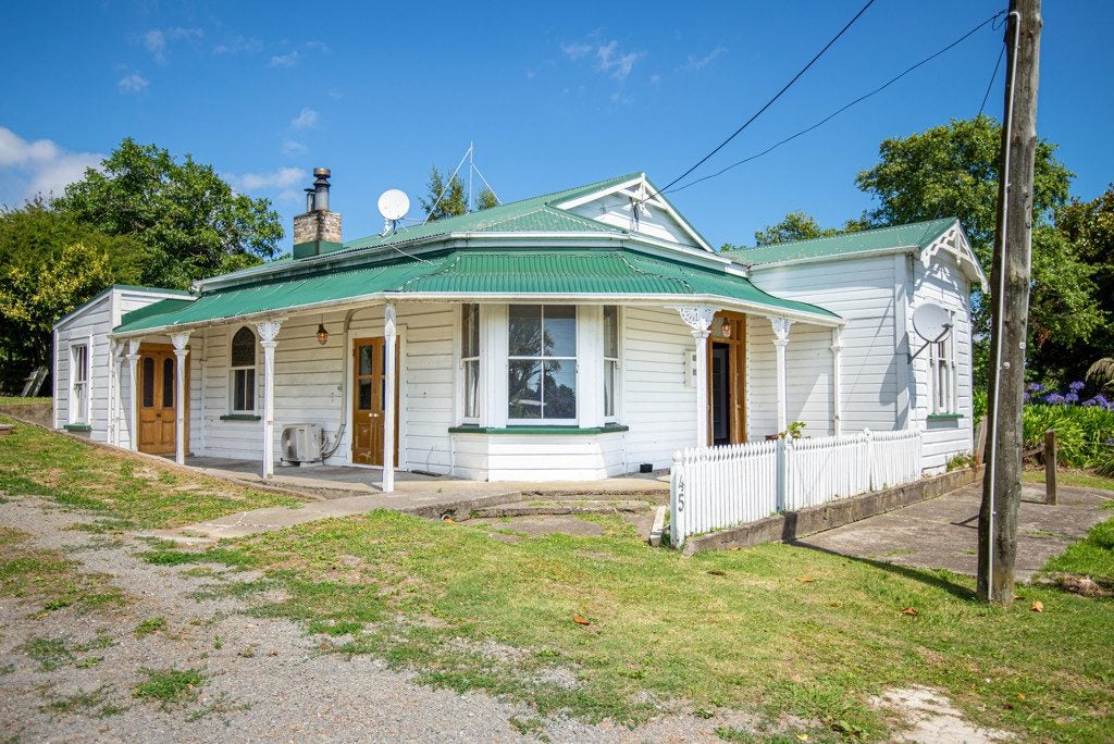 45 Honi Taipua Street, Manakau, Levin - Carousel 19