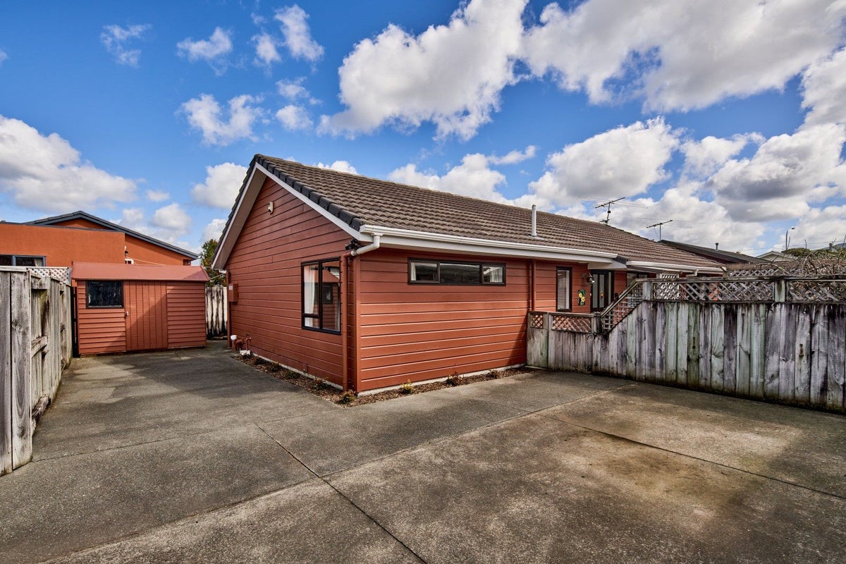2/73 Trafalgar Street, Waterloo, Lower Hutt - Carousel 20