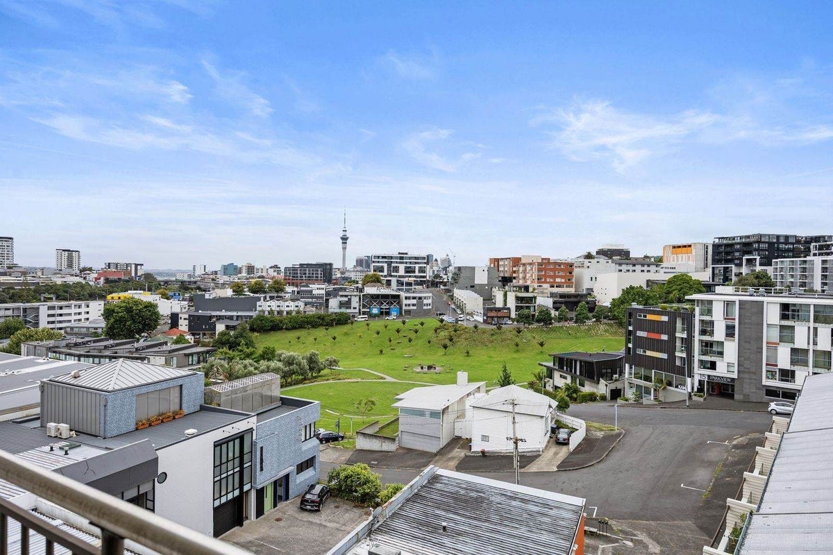 3G/7 Charlotte Street, Eden Terrace, Auckland - Carousel 2