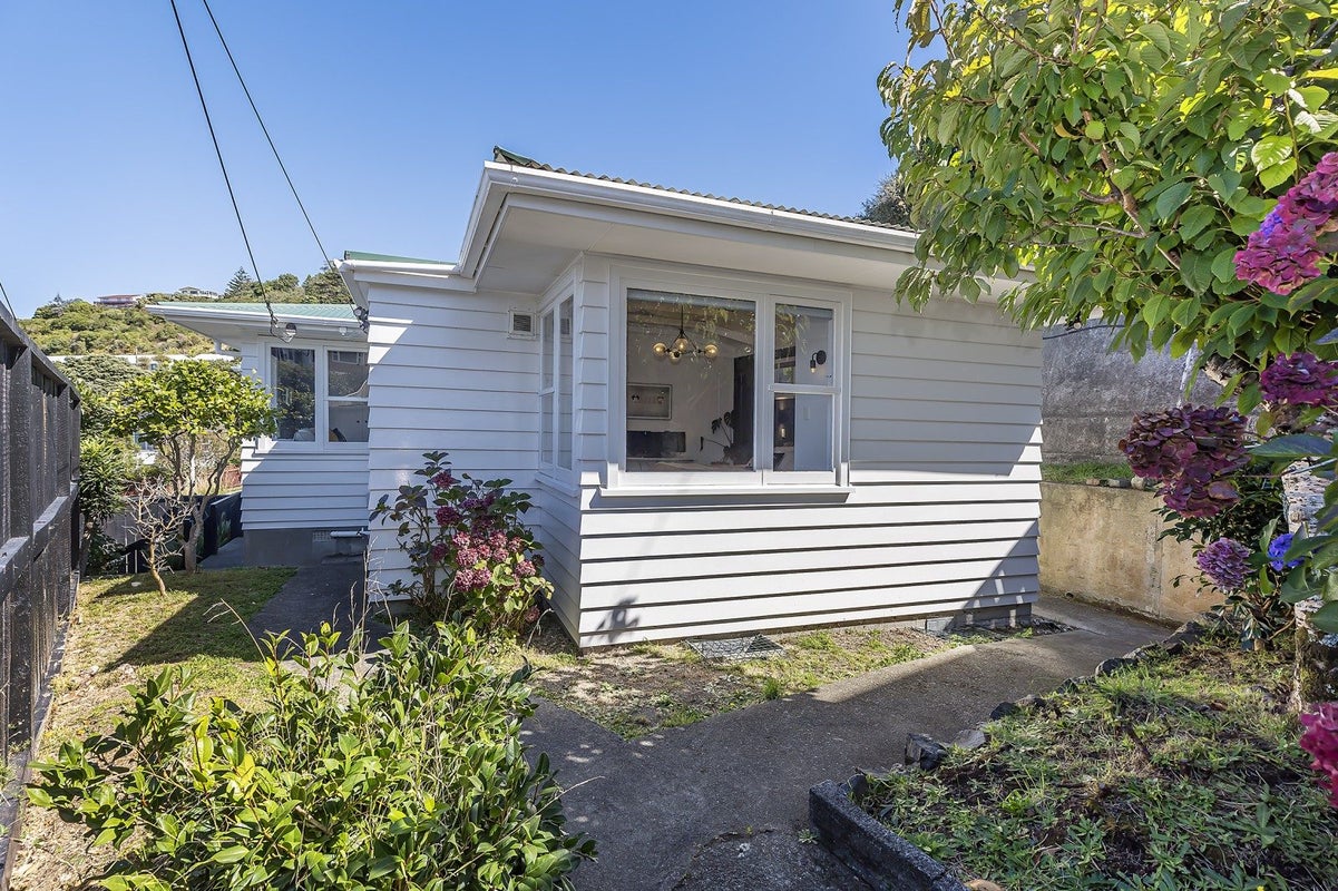 41 Revans Street, Miramar, Wellington - Carousel 1