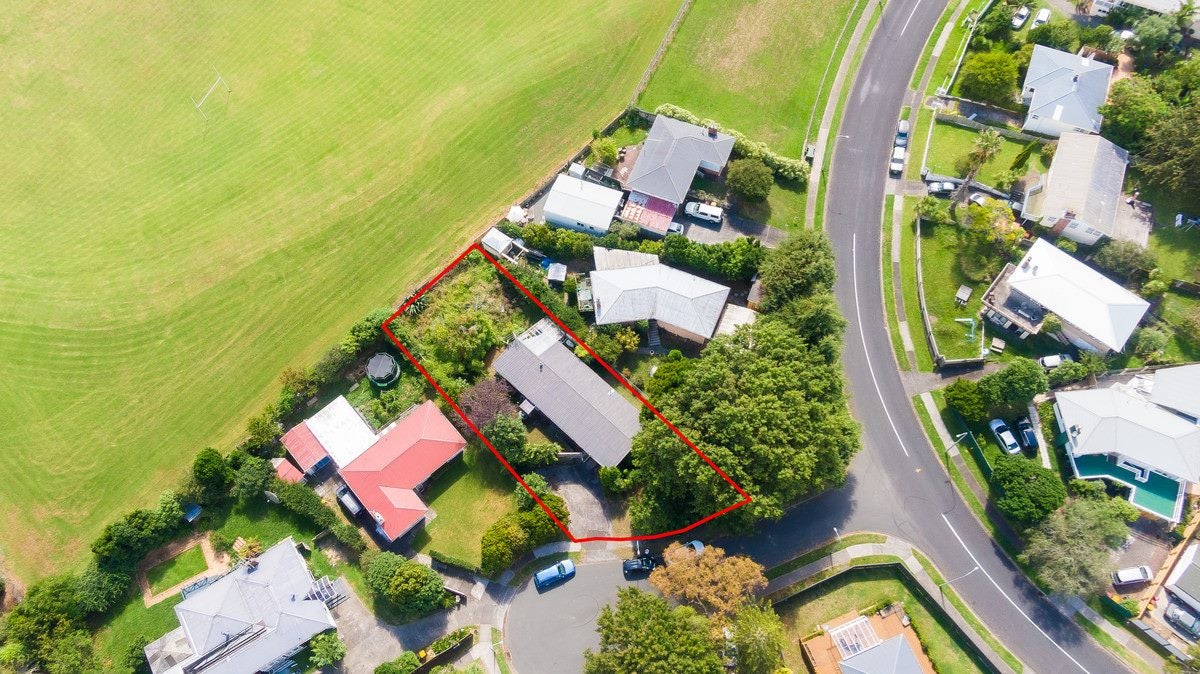 3 Cindy Place, Pakuranga, Auckland - Carousel 2