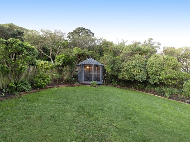 13 Whitu Street, Khandallah, Wellington - Carousel 19