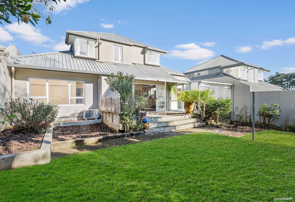 2/41 Byron Avenue, Takapuna, Auckland - Carousel 1