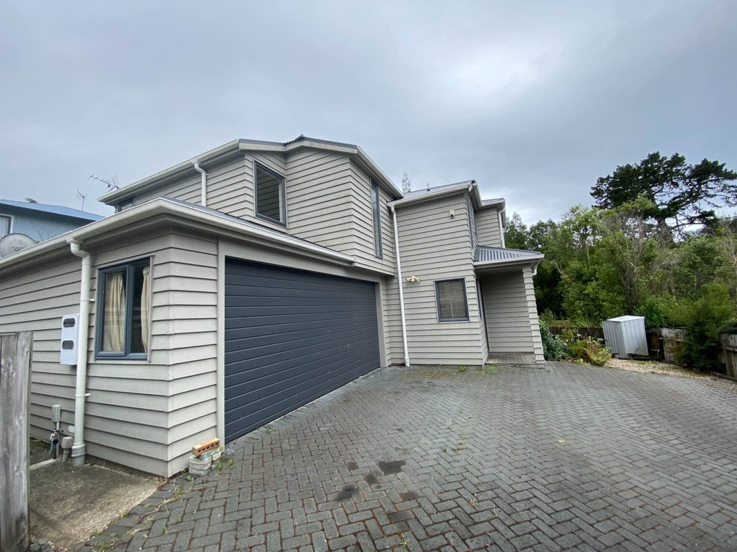 2/18 Jonathan Place, Sunnynook, Auckland - Carousel 15