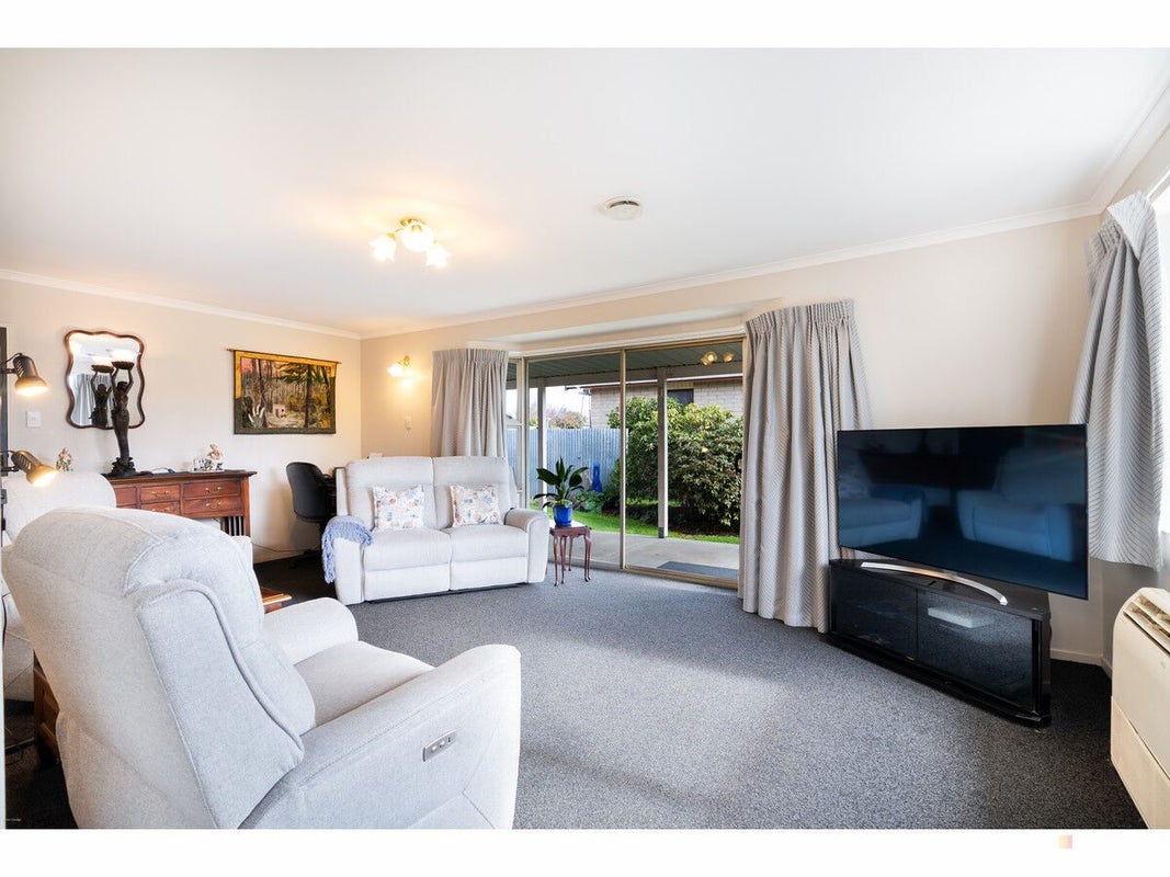 14 George Street, Timaru - Carousel 2