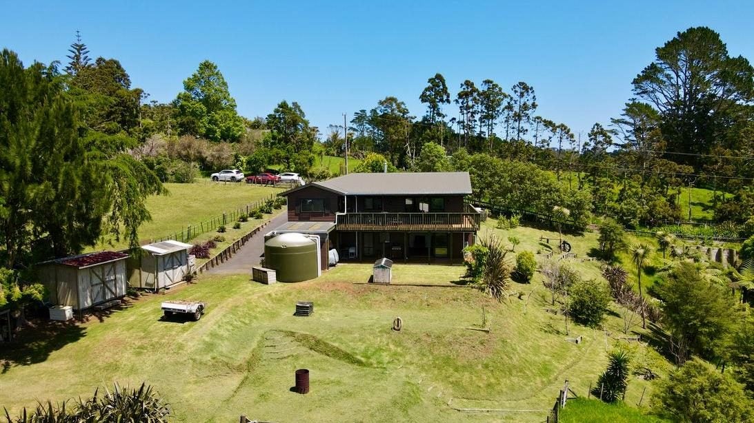 394A Wairere Road, Waitakere, Auckland - Carousel 1