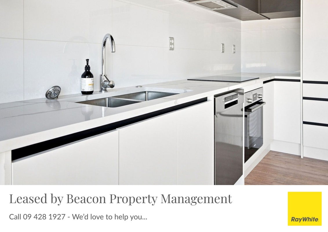 4/14 Sabot Place, Massey, Auckland - Carousel 1