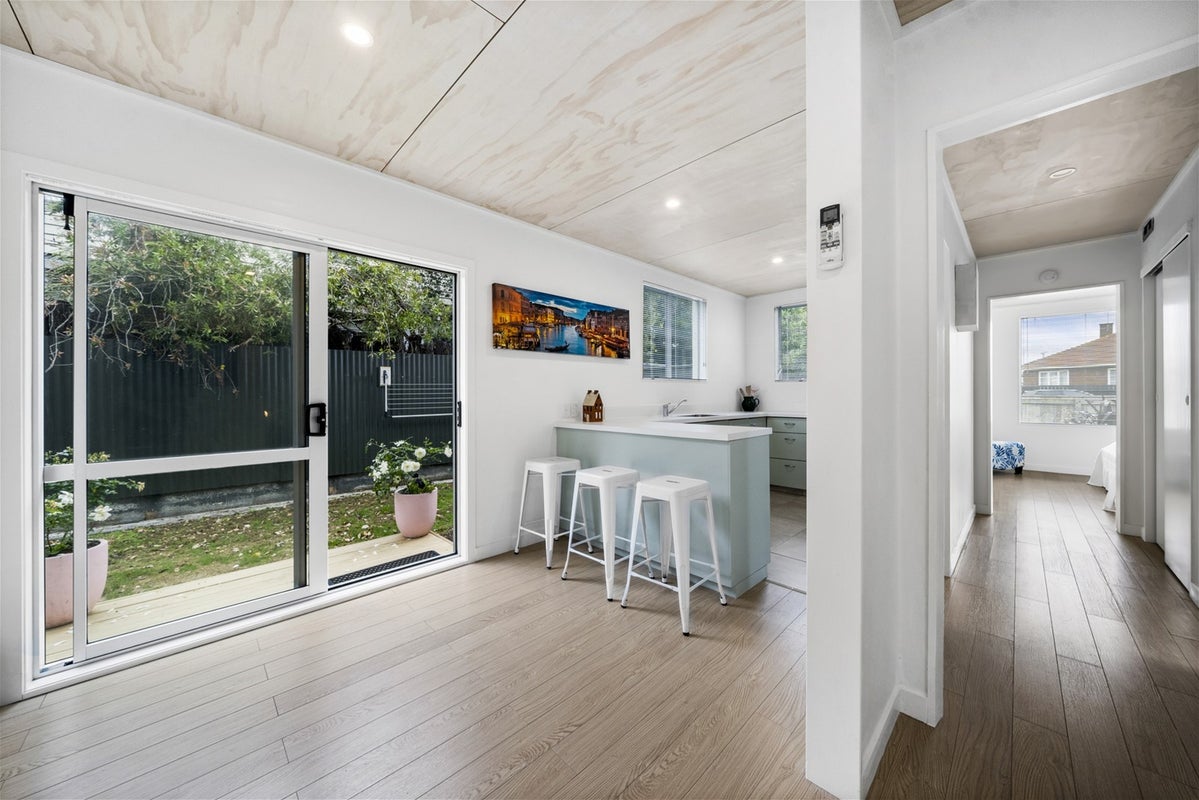 34A Elizabeth Street, Moera, Lower Hutt - Carousel 1