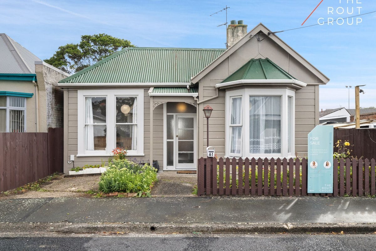 61 Loyalty Street, Forbury, Dunedin - Carousel 1