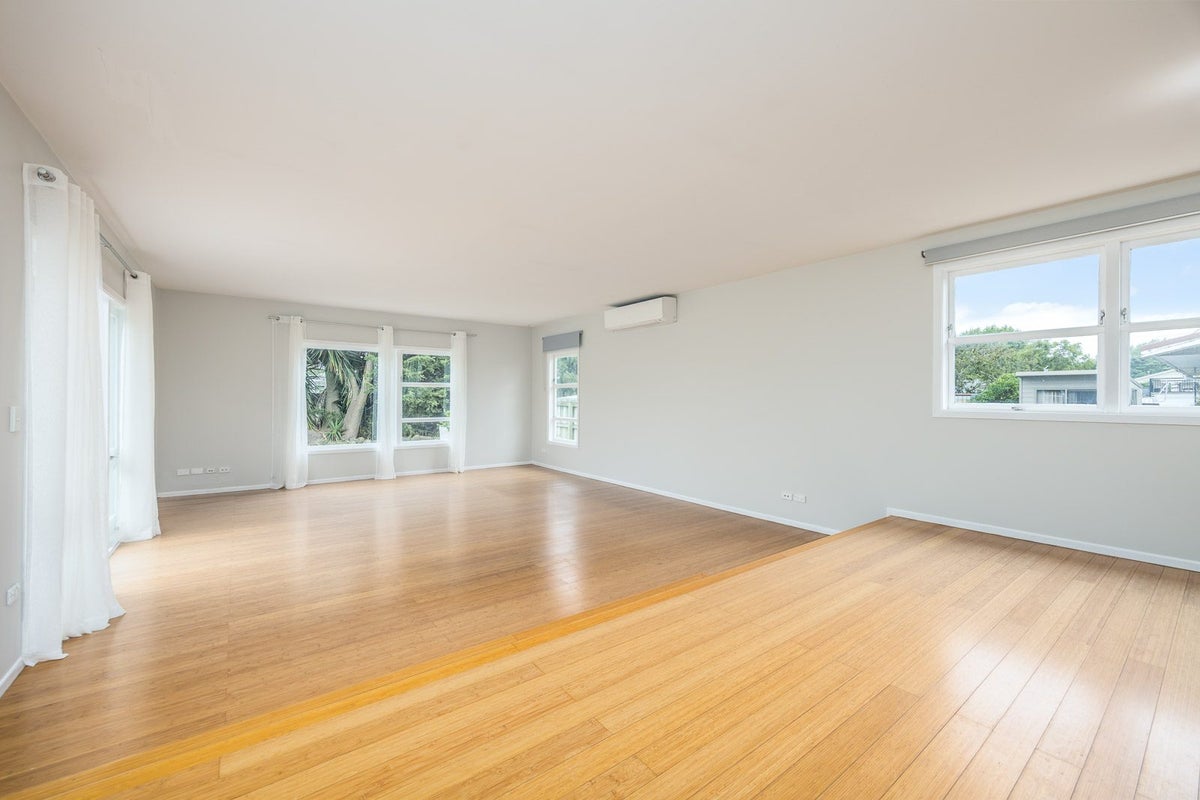 7 Lindis Place, Mangere Bridge, Auckland - Carousel 2