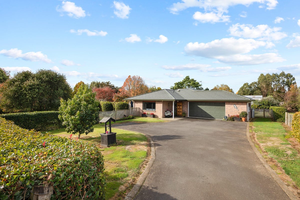 167 Flat Road, Kihikihi, Te Awamutu - Carousel 1