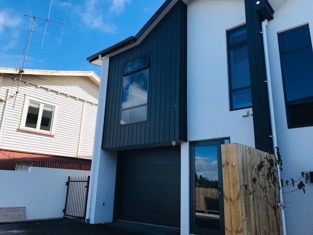 1/25 Thackeray Street, Hamilton Lake, Hamilton - Carousel 13