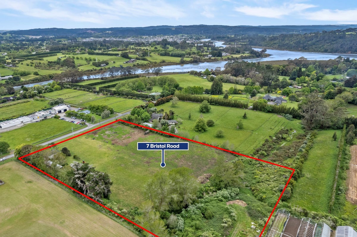 7 Bristol Road, Whenuapai, Auckland - Carousel 2