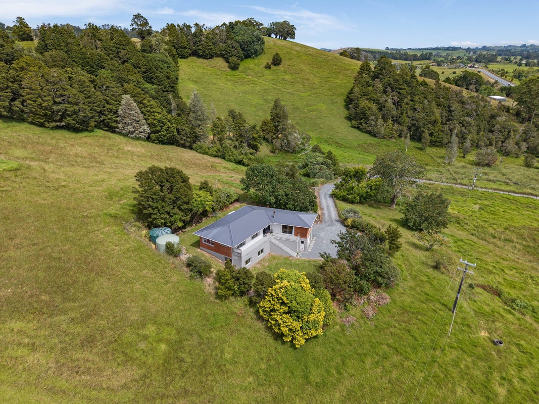 2321 State Highway 1, Hukerenui, Hikurangi - Carousel 1