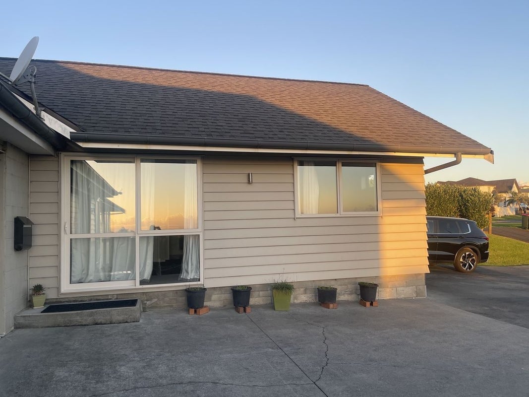 894 Redoubt Road, Flat Bush, Auckland - Carousel 1