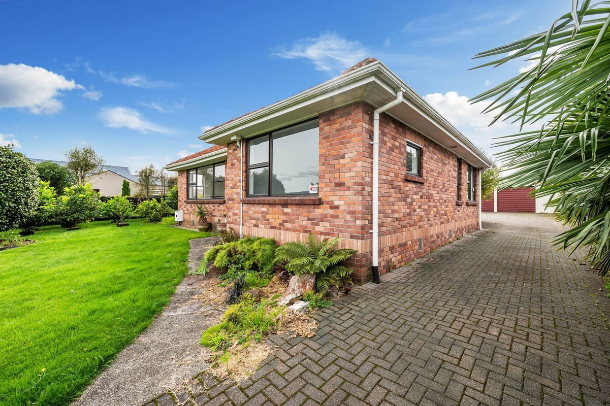 35 Robertson Street, Glenholme, Rotorua - Carousel 1