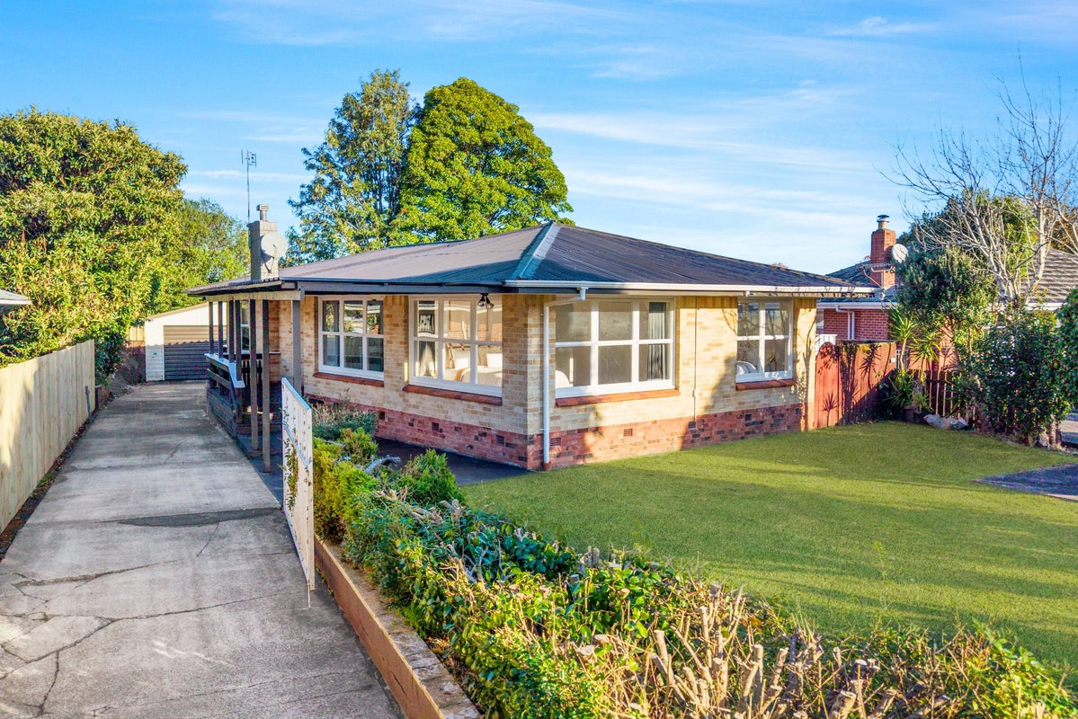 25 Myers Road, Manurewa East, Auckland - Carousel 25